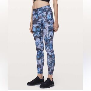Lululemon speed up tight screen camo ladies size 6